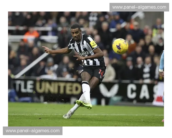 纽卡斯尔联客战卡拉巴克，阿塞拜疆主场优势成效率变量